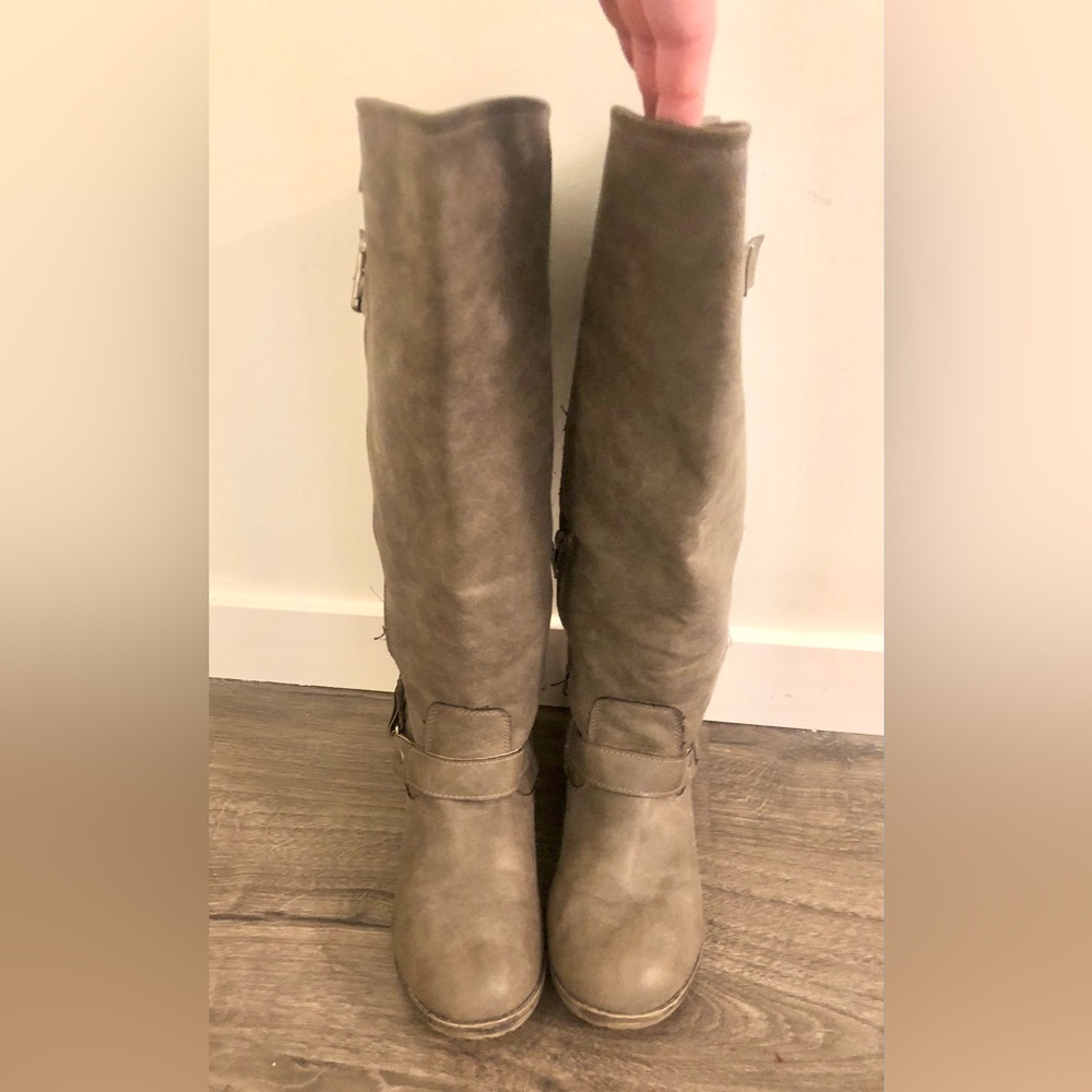 Grey boots size 10